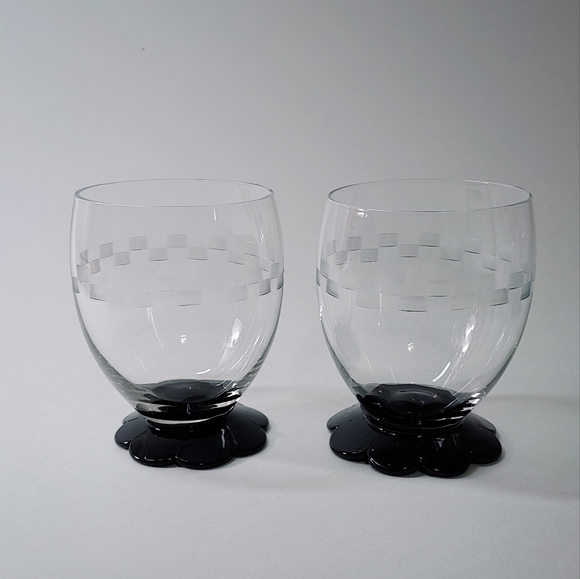Set of 7 - Black Lily Pad Glasses - Picture 2 of 5